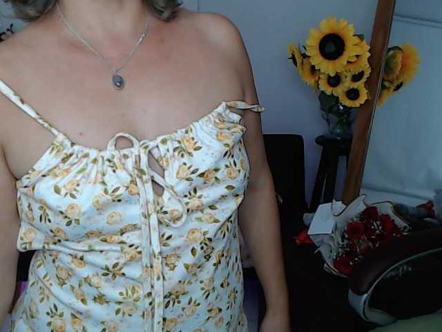 ana-milf live cam on BongaCams