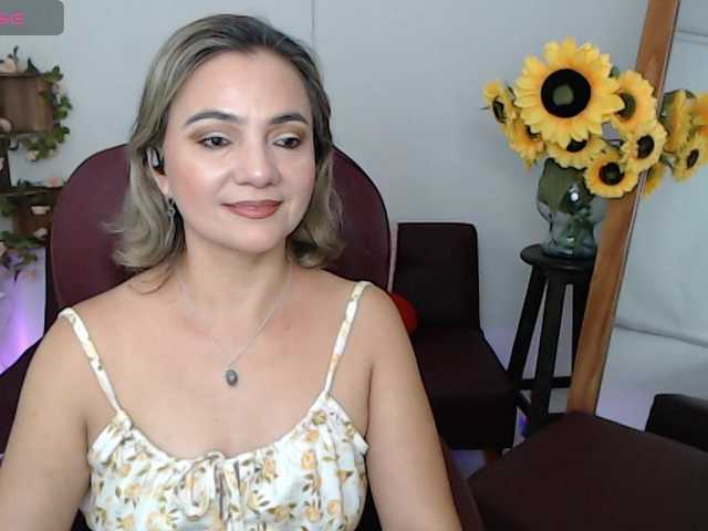 ana-milf live webcam show