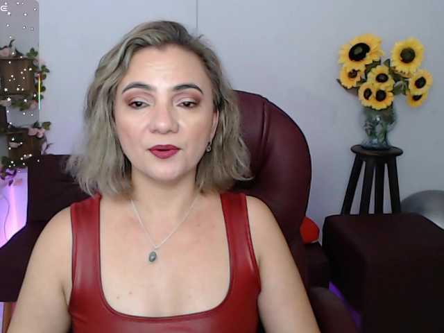 ana-milf's BongaCams show and profile