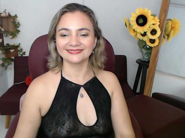 ana-milf live cam on BongaCams