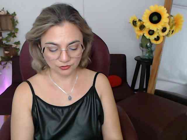 ana-milf webcam