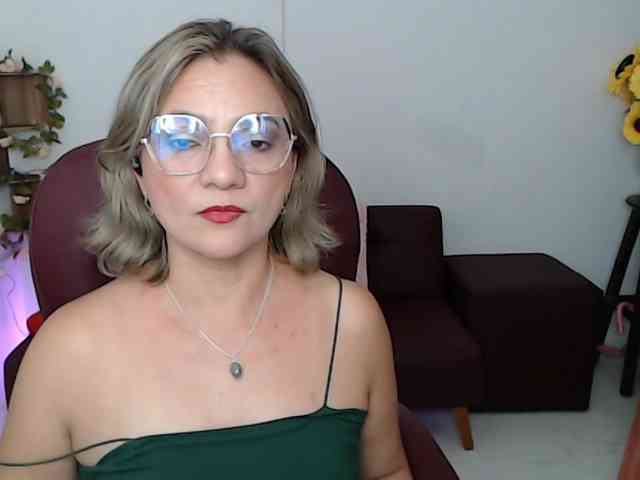 ana-milf