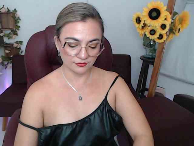 ana-milf webcam