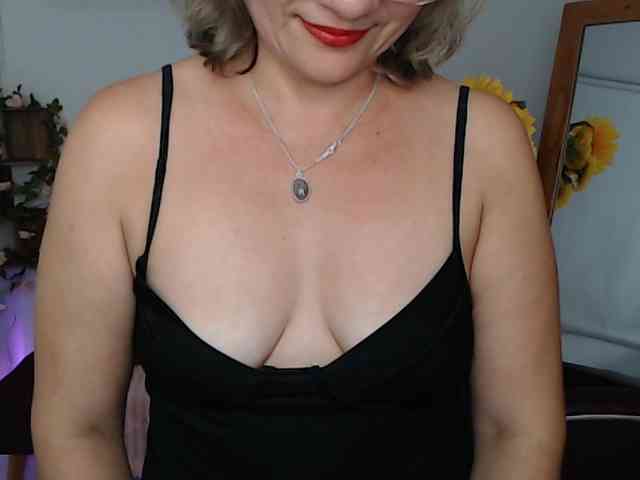 ana-milf webcam