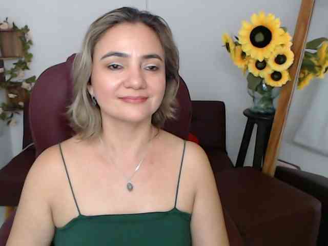 ana-milf webcam