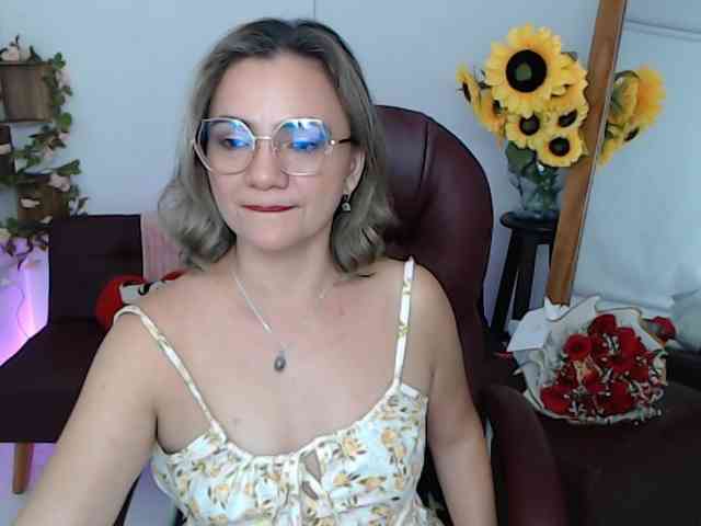 ana-milf webcam