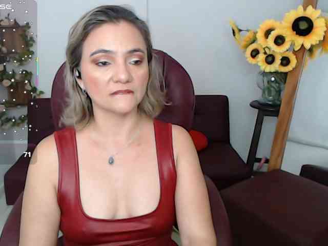 ana-milf webcam