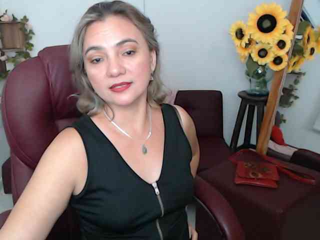 ana-milf webcam