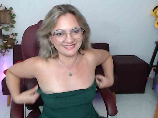 ana-milf