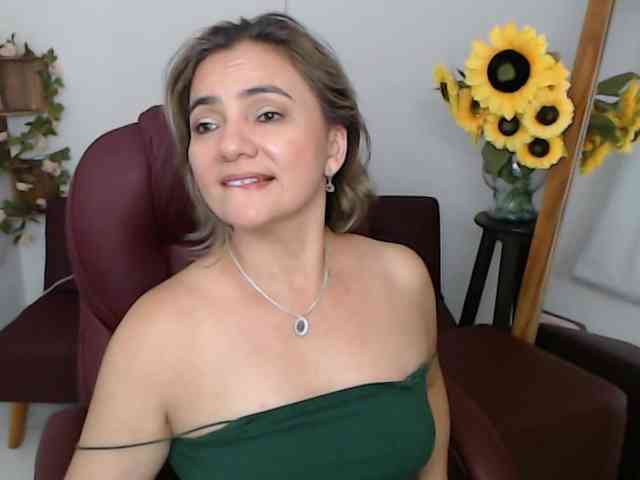 ana-milf webcam