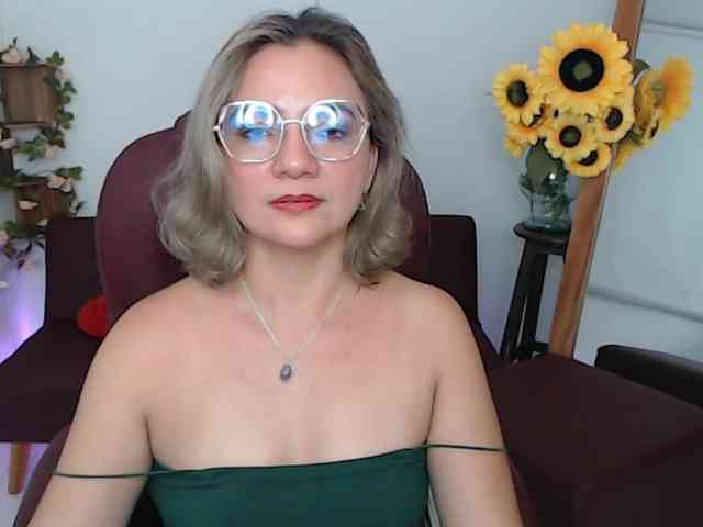ana-milf webcam