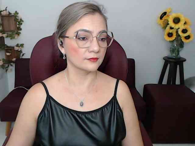ana-milf