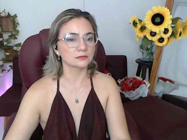 ana-milf webcam