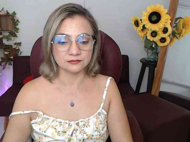 ana-milf webcam