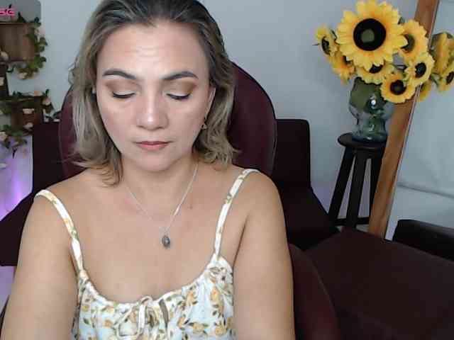 ana-milf webcam