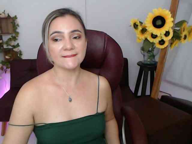 ana-milf webcam