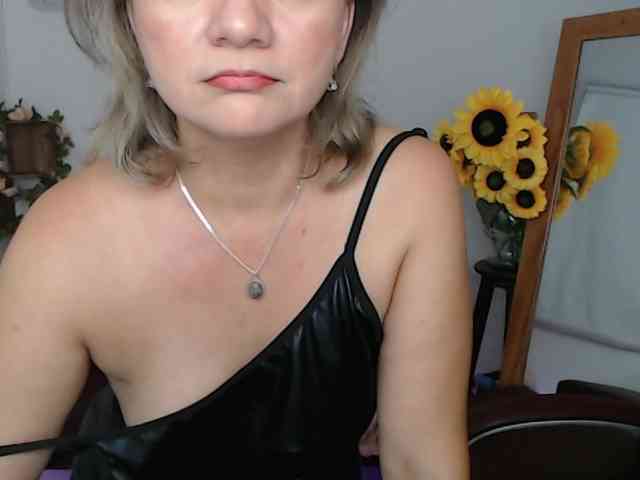 ana-milf webcam