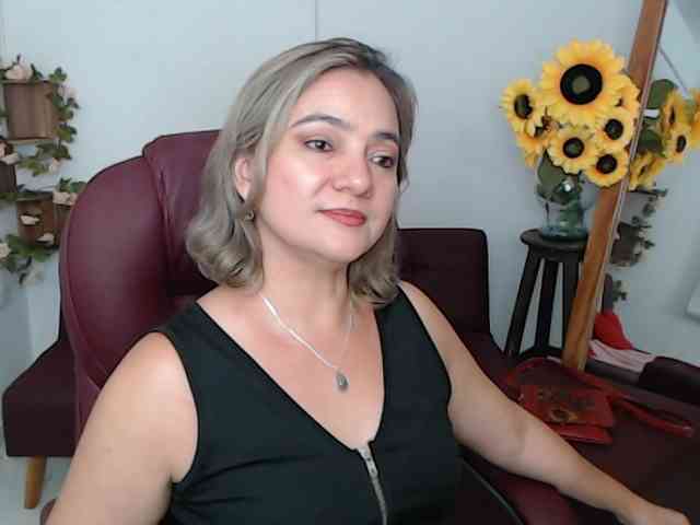 ana-milf webcam
