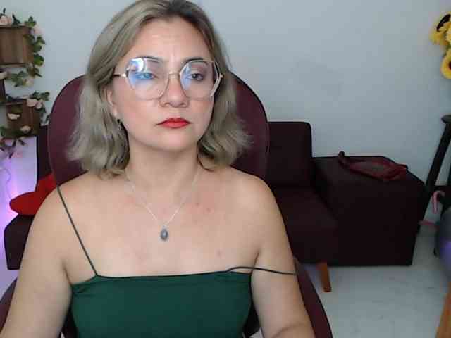 ana-milf