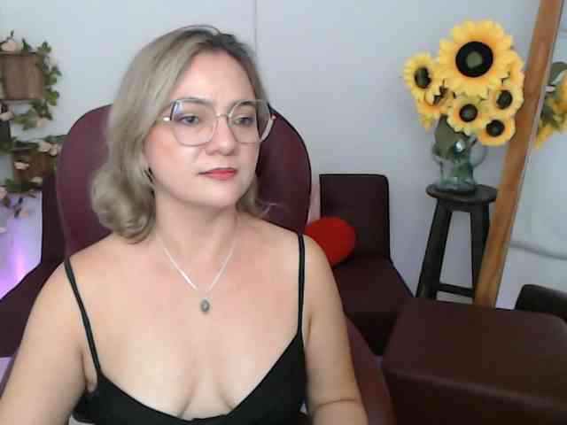 ana-milf webcam