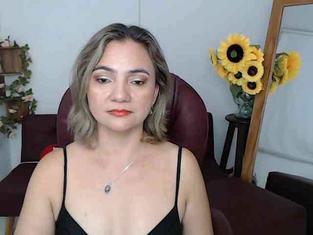ana-milf webcam