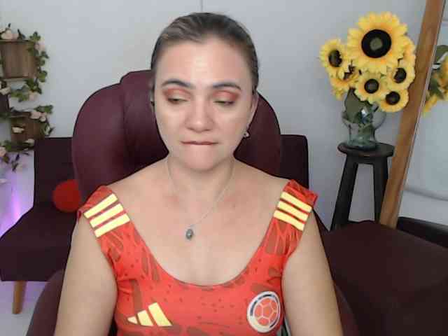 ana-milf webcam