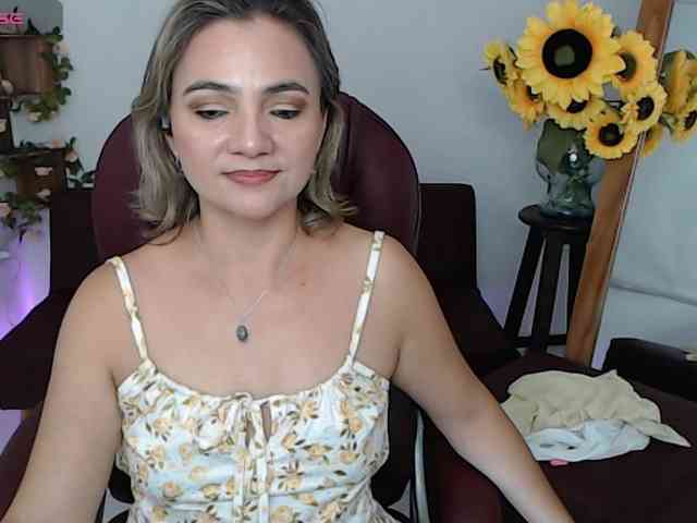 ana-milf webcam