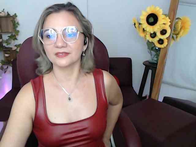 ana-milf webcam