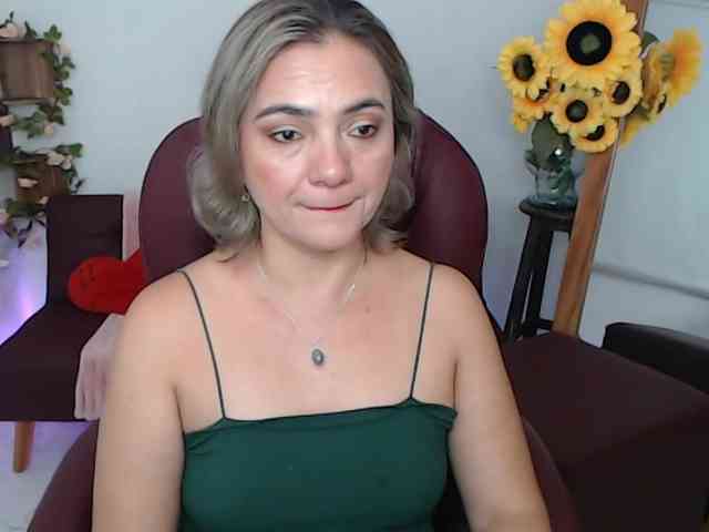 ana-milf webcam