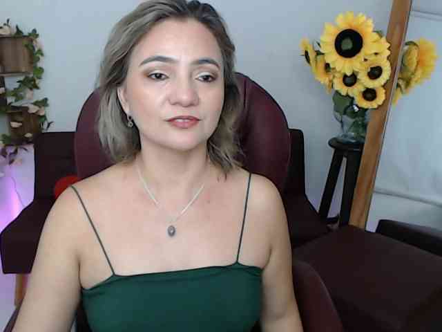 ana-milf webcam