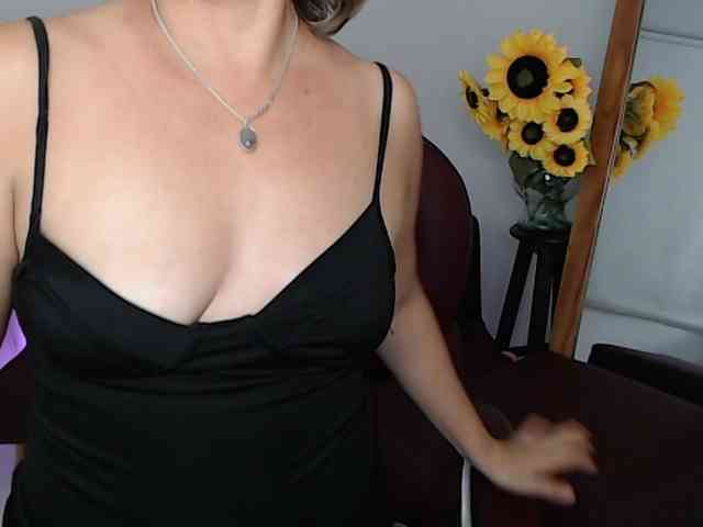 ana-milf webcam