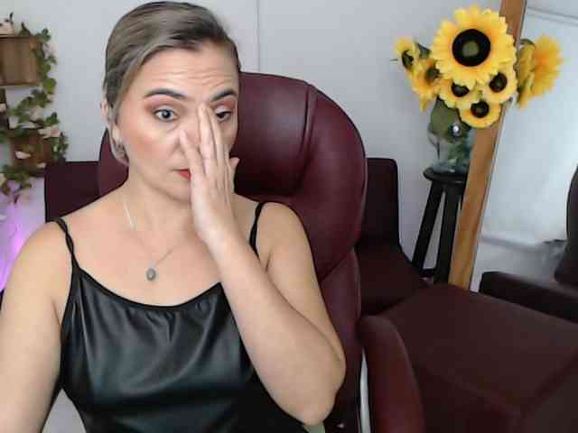 ana-milf webcam