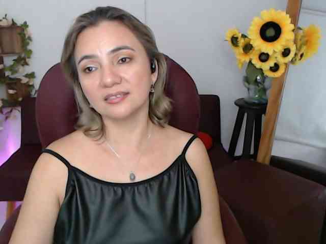 ana-milf webcam
