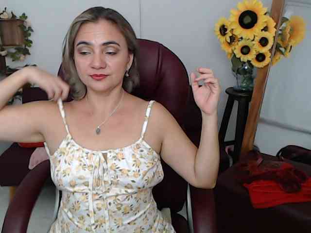 ana-milf webcam