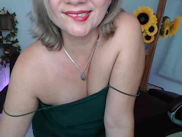 ana-milf webcam