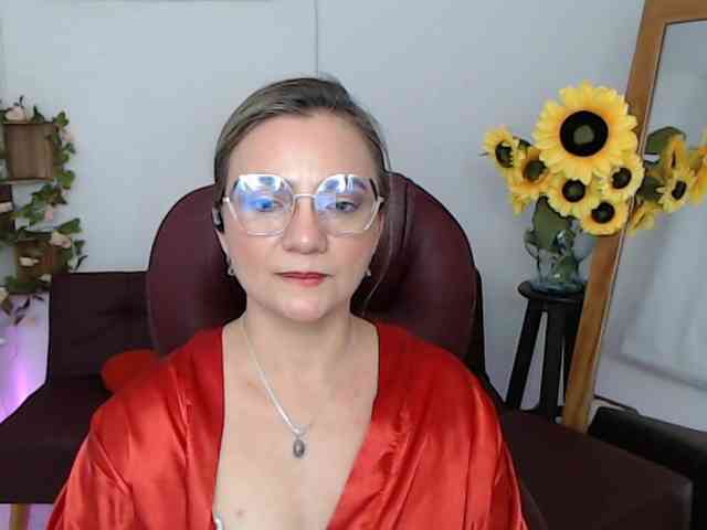 ana-milf webcam