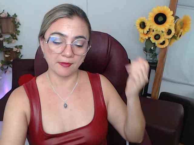 ana-milf