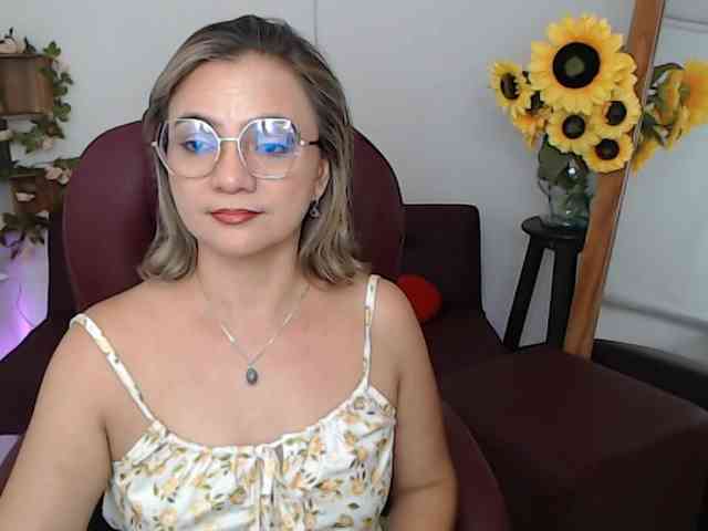 ana-milf webcam