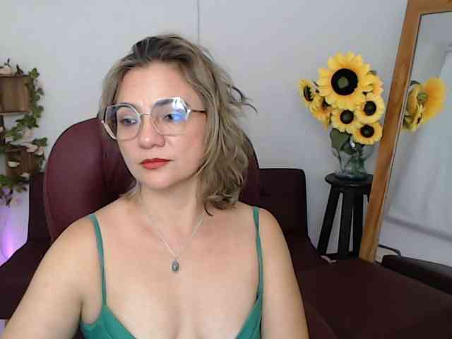 ana-milf webcam