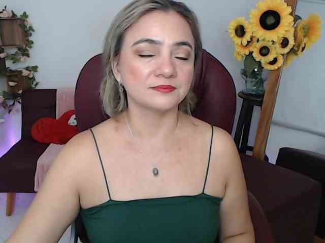 ana-milf webcam
