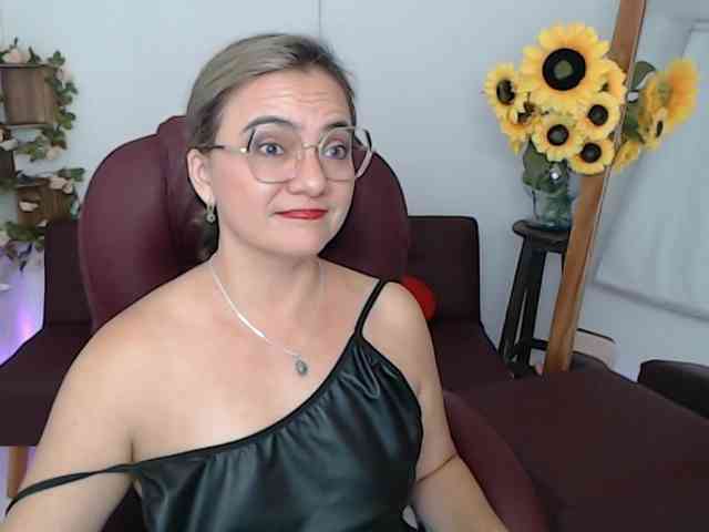 ana-milf webcam