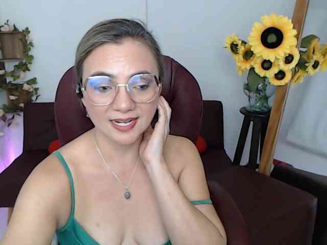 ana-milf webcam