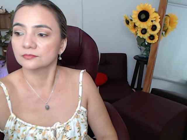 ana-milf webcam