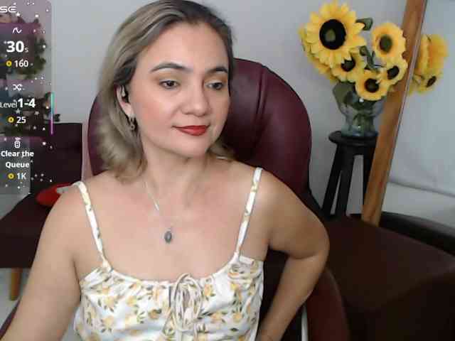 ana-milf's live room