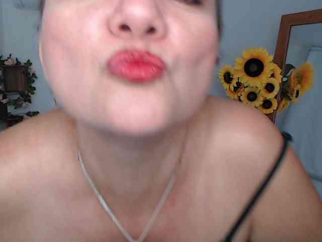 ana-milf webcam