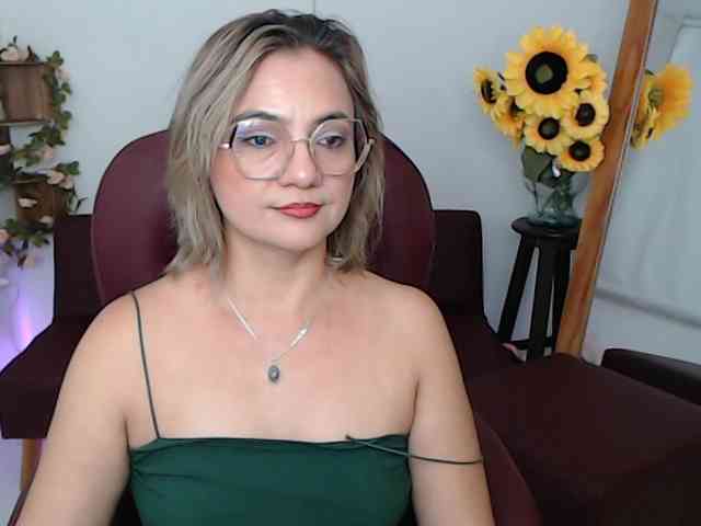 ana-milf
