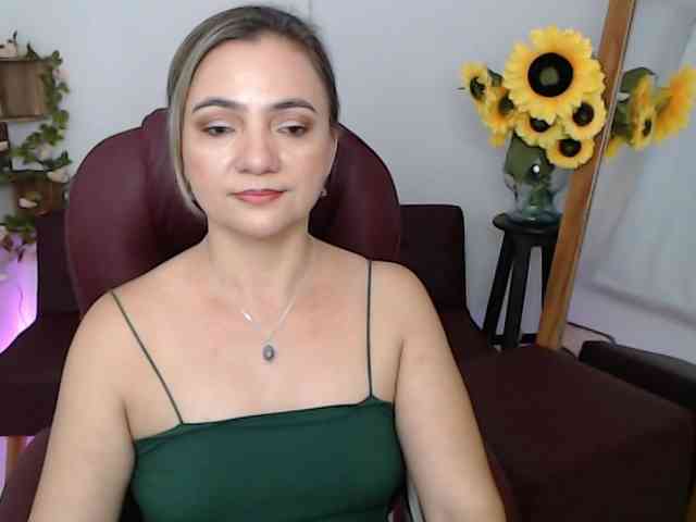 ana-milf webcam