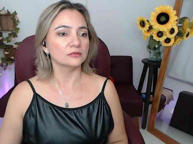 ana-milf