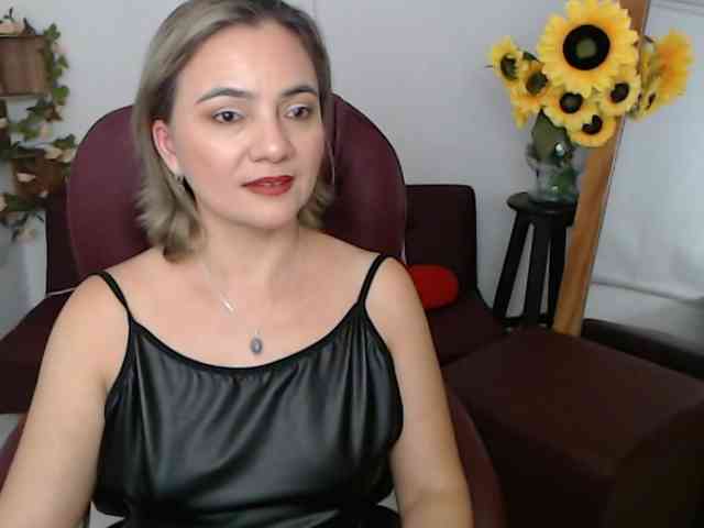 ana-milf webcam