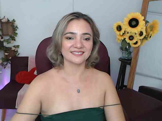 ana-milf webcam